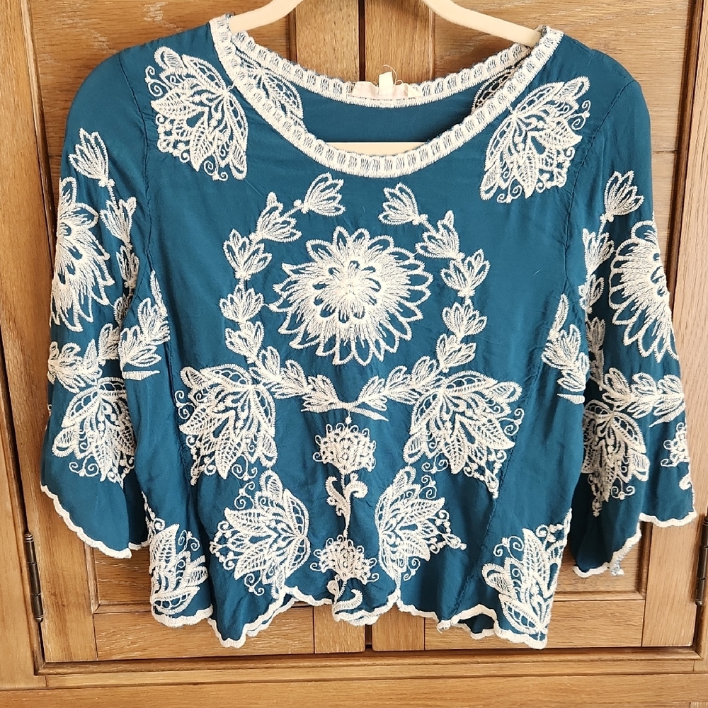 Anthropologie Solitaire Embroidered Top Size L